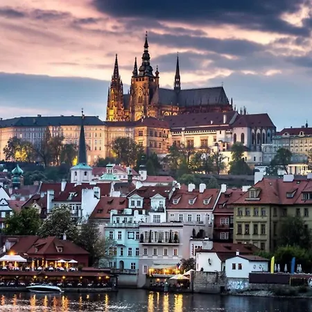 Modern Loft-apartments In Apartment Prague