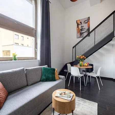2-Room Loft-Apartments I 6 Guests I Metro I Karlin