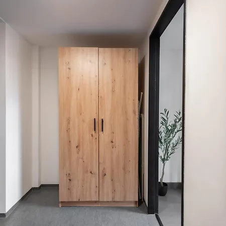 2-room Loft-apartments I 6 Guests I Metro I Karlin