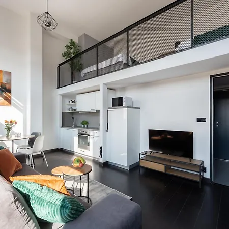 2-room Loft-apartments I 6 Guests I Metro I Karlin *