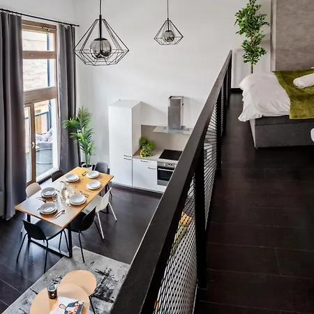 2-room Loft-apartments I 6 Guests I Metro I Karlin *