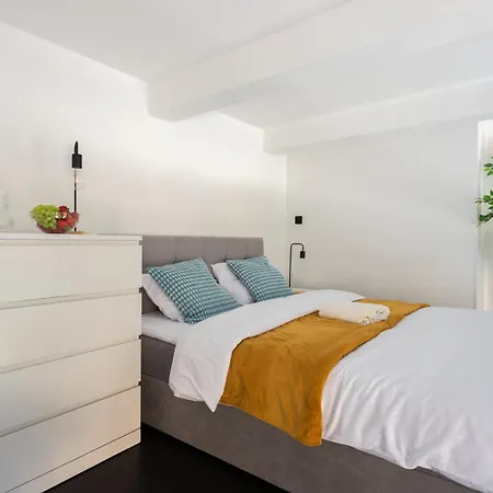 Modern Loft-apartments In * Prag