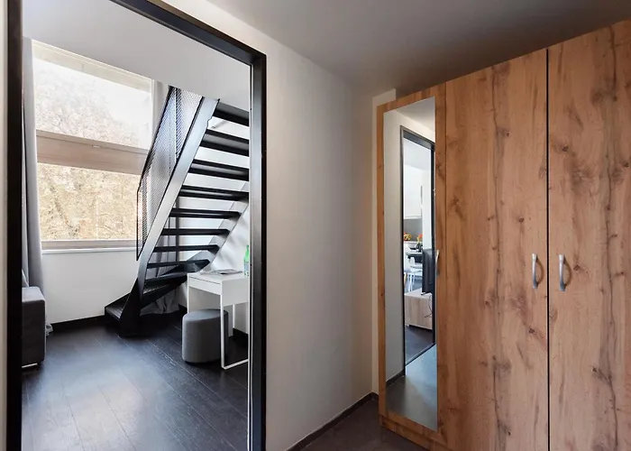 Modern Loft-apartments In Praga